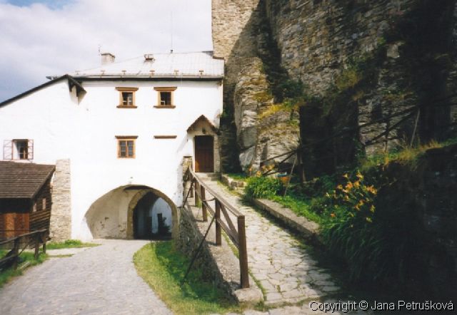 HRAD SOVINEC 2002