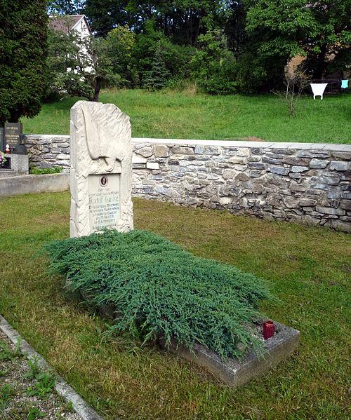 Hrob Rudolfa Haukeho v Lipov-lzn
