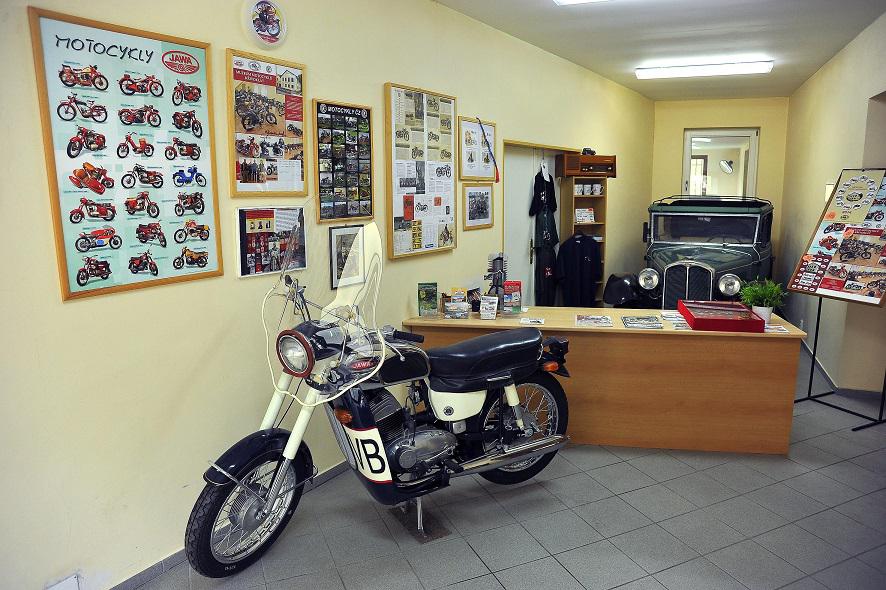 MUZEUM MOTOCYKL KIVOKLT