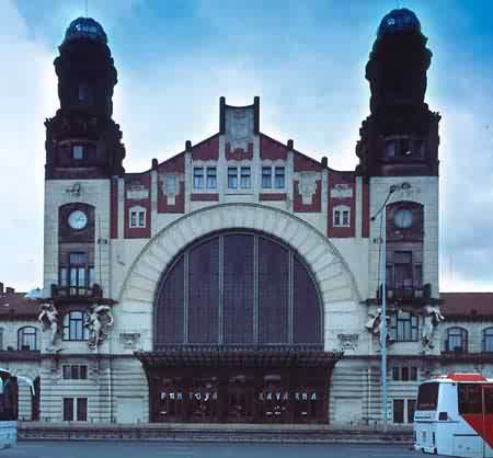 Budova hlavního nádraží