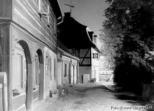SKUPINA DOM� (N�dra�n� ulice) 