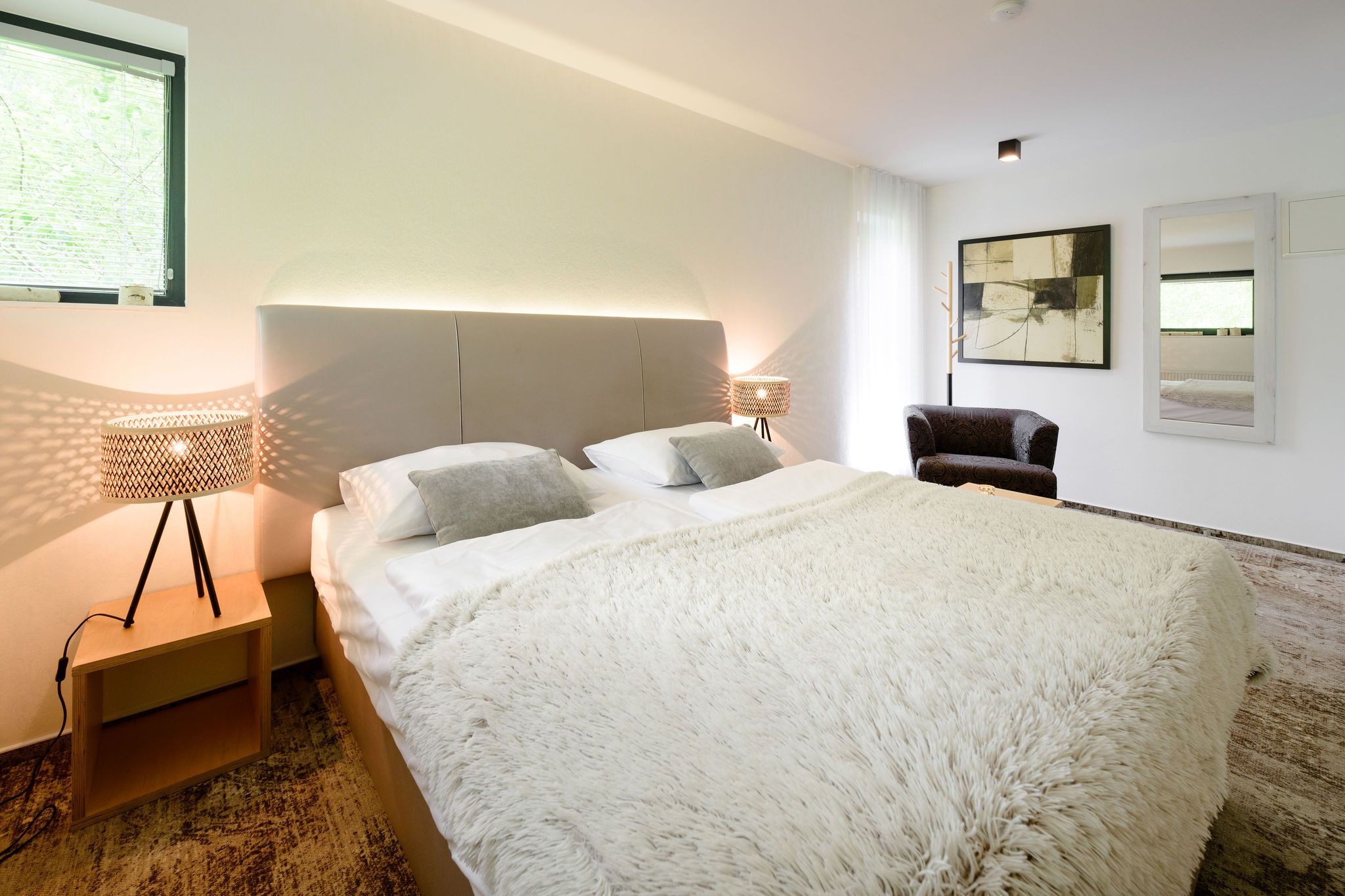 HOTEL & GARDEN **** U HOLUB� - �ELADN�