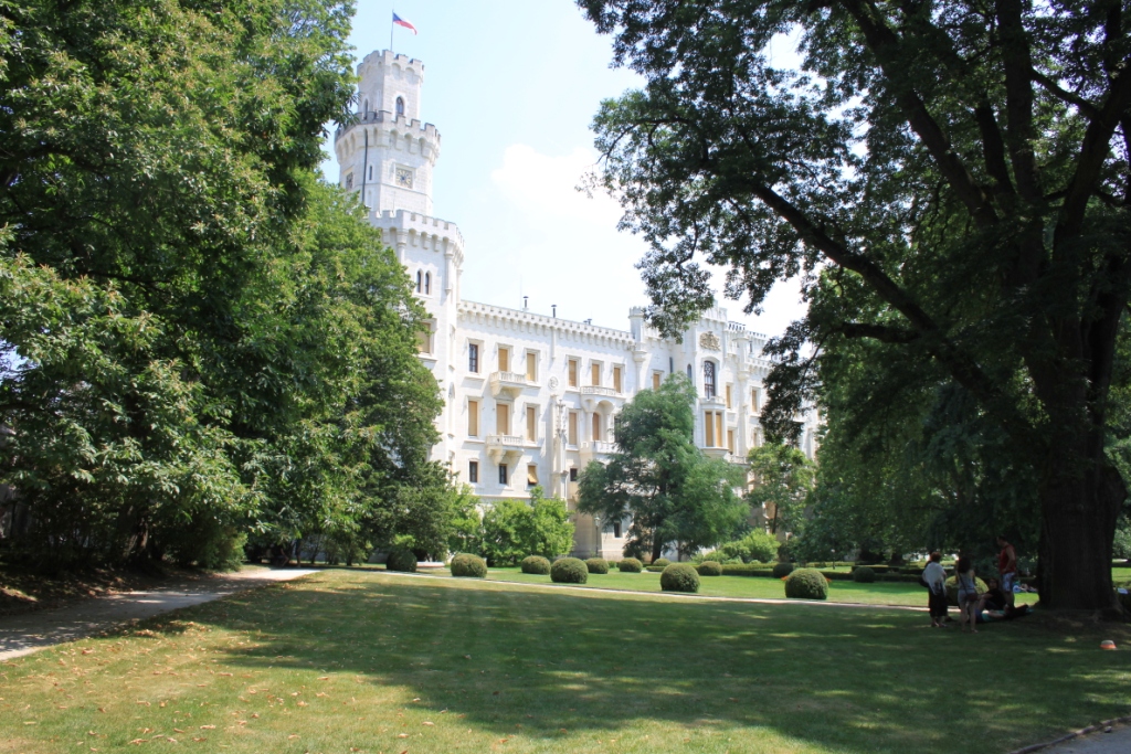 NAU�N� STEZKA Z�MECK�M PARKEM HLUBOK� NAD VLTAVOU