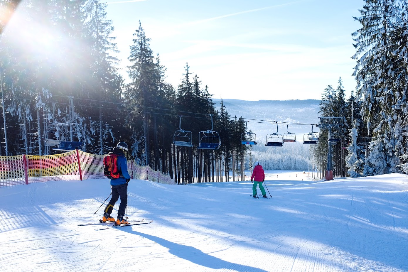 SKIARE�L LIPNO