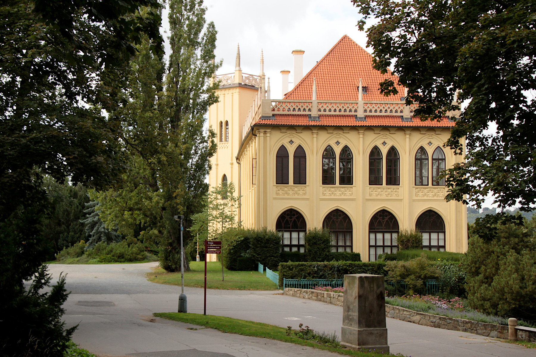 M�STODR�ITELSK� LETOHR�DEK - PRAHA BUBENE�