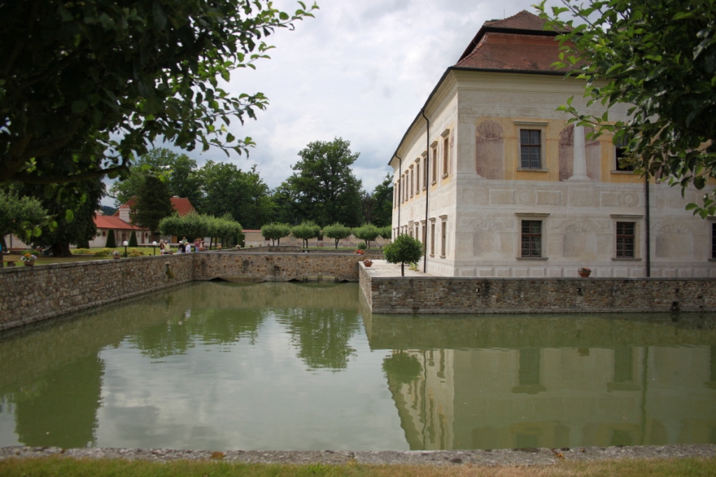 Z�MEK KRATOCHV�LE (NKP)