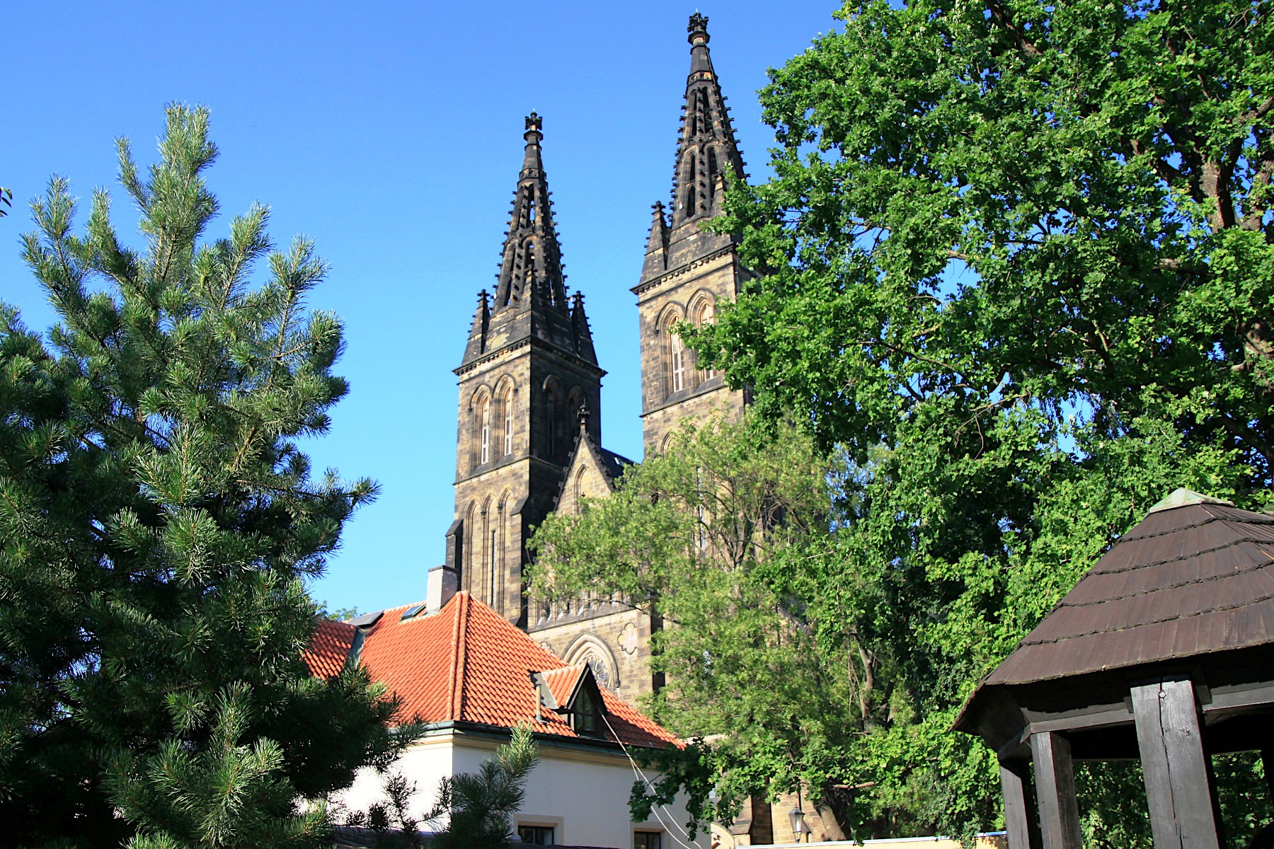 BAZILIKA SV. PETRA A PAVLA NA VY�EHRAD�