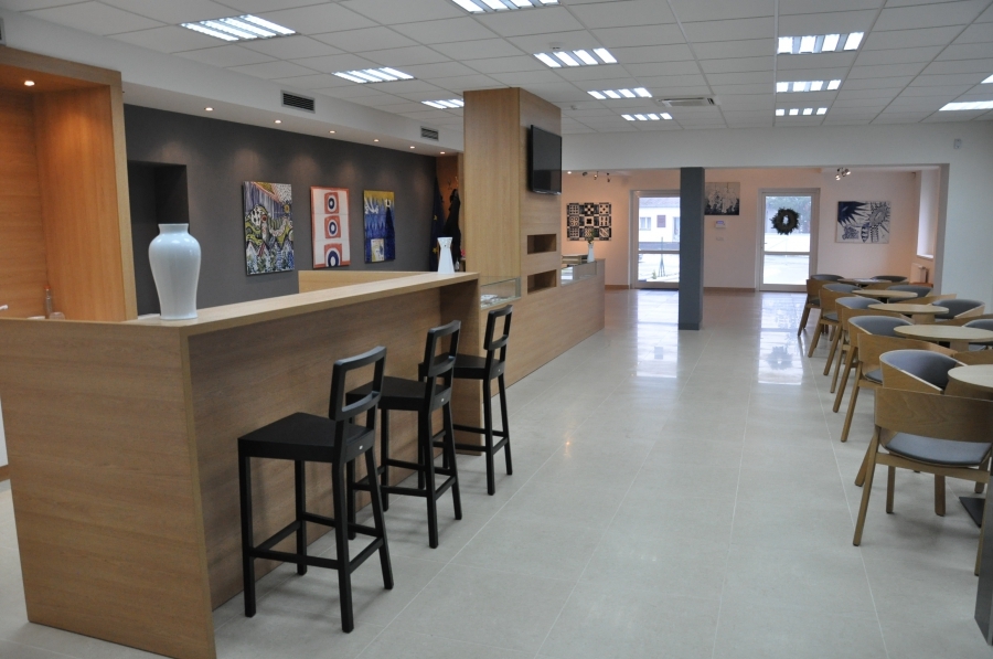 MUZEUM PORCEL�NU DUB�