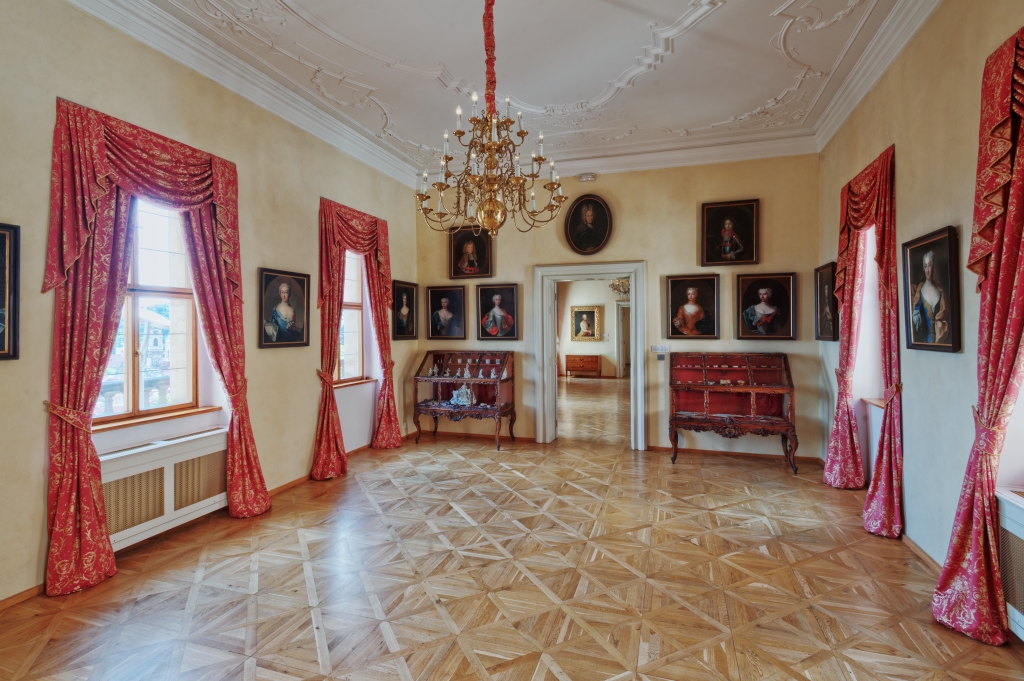 LOBKOWICZK� PAL�C - PRAHA HRAD�ANY