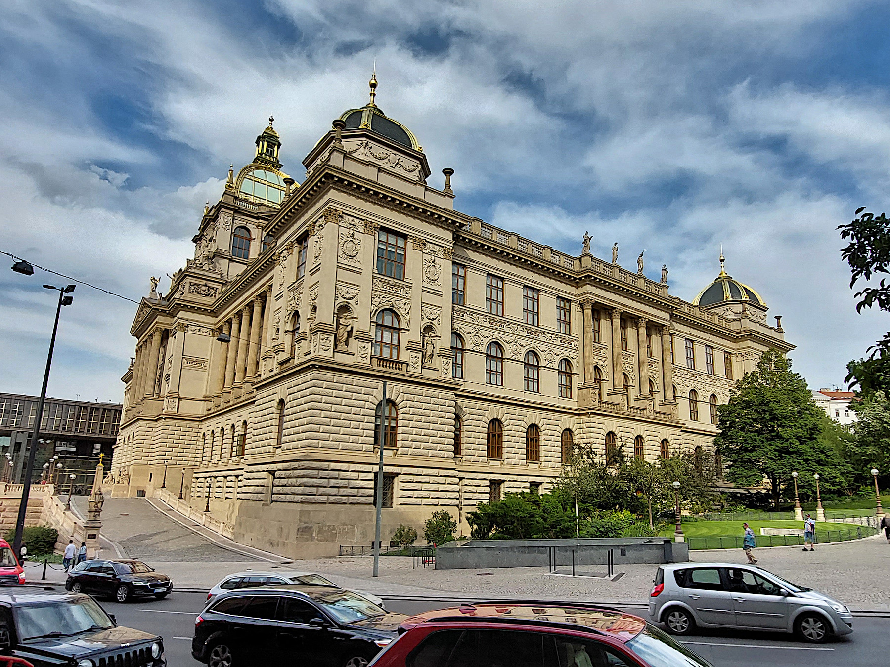 N�RODN� MUZEUM - PRAHA NOV� M�STO