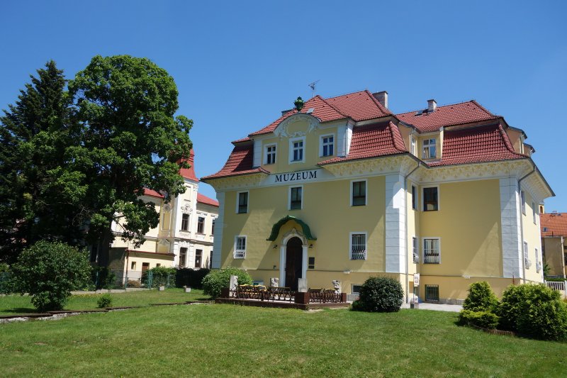 M�STSK� MUZEUM FRANTI�KOVY L�ZN�