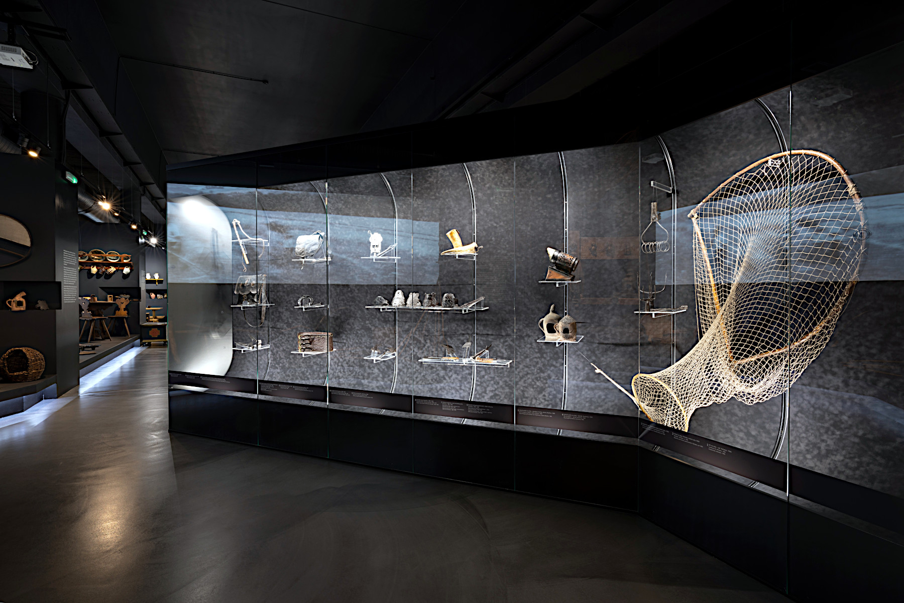 SLOV�CK� MUZEUM V UHERSK�M HRADI�TI