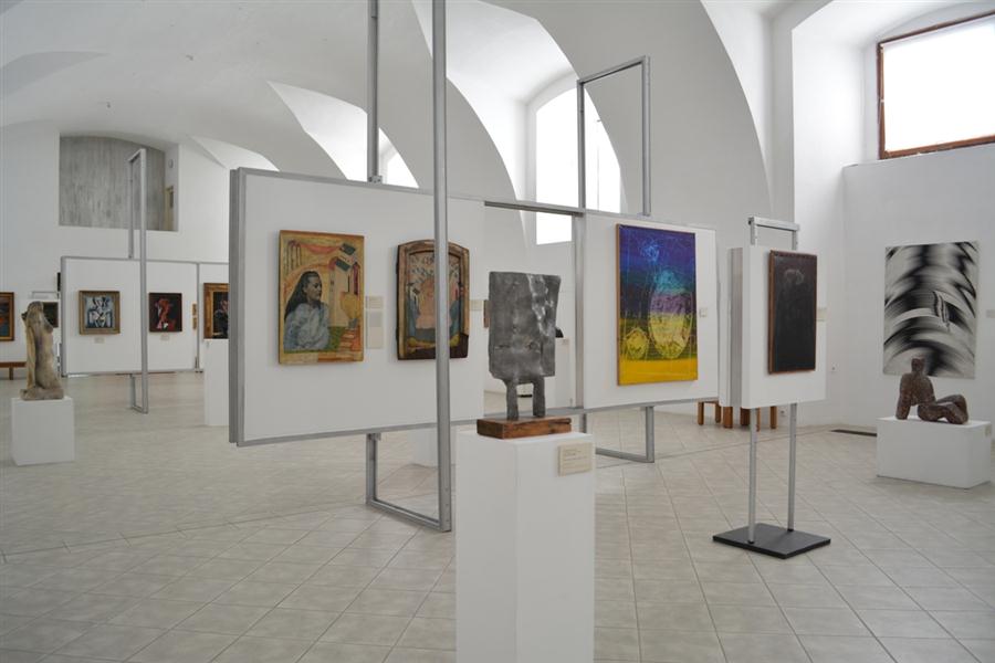GALERIE MODERN�HO UM�N� - ROUDNICE NAD LABEM
