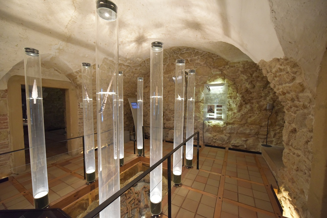 M�STSK� PAL�C TEMPL MLAD� BOLESLAV