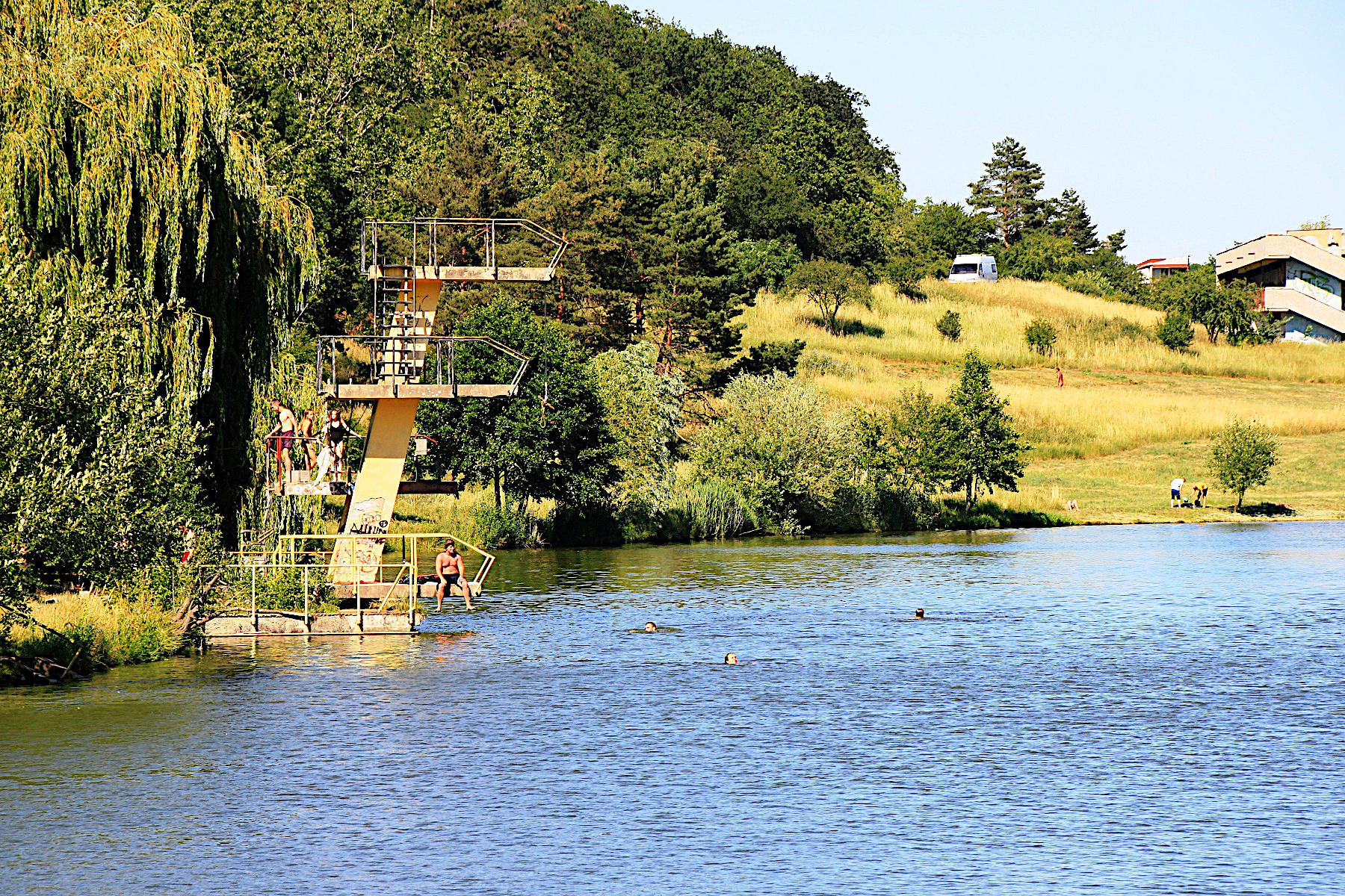 P��RODN� KOUPALI�T� D�B�N U ��RKY � PRAHA VOKOVICE