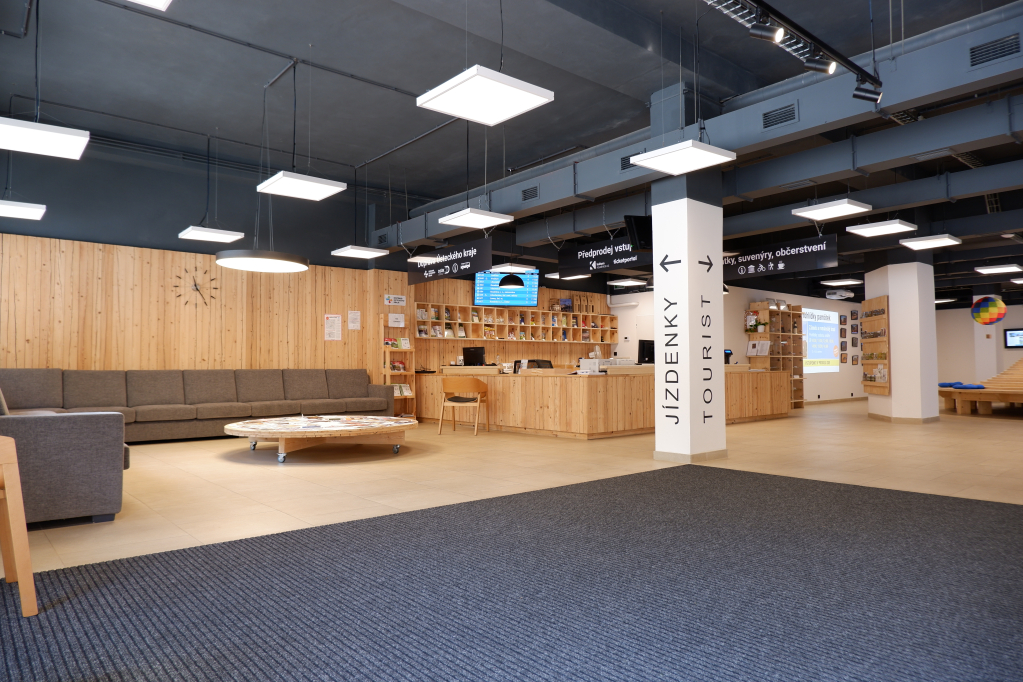 INFORMA�N� CENTRUM � ROUDNICE NAD LABEM