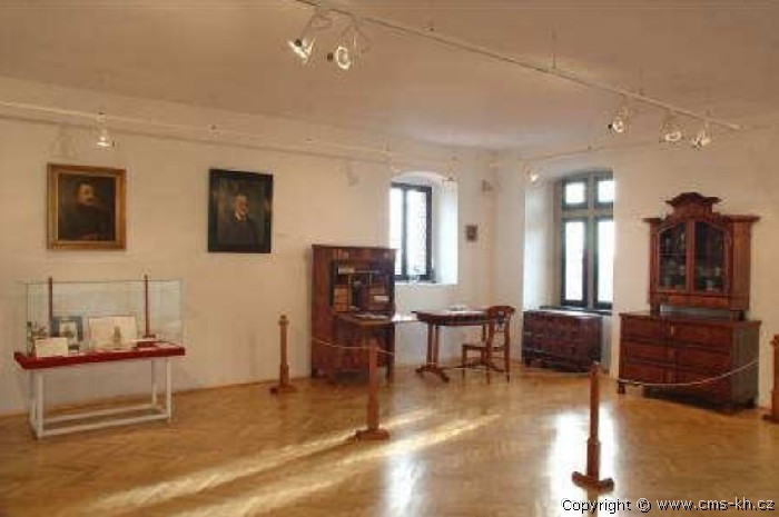 KAMENN� D�M - KUTN� HORA