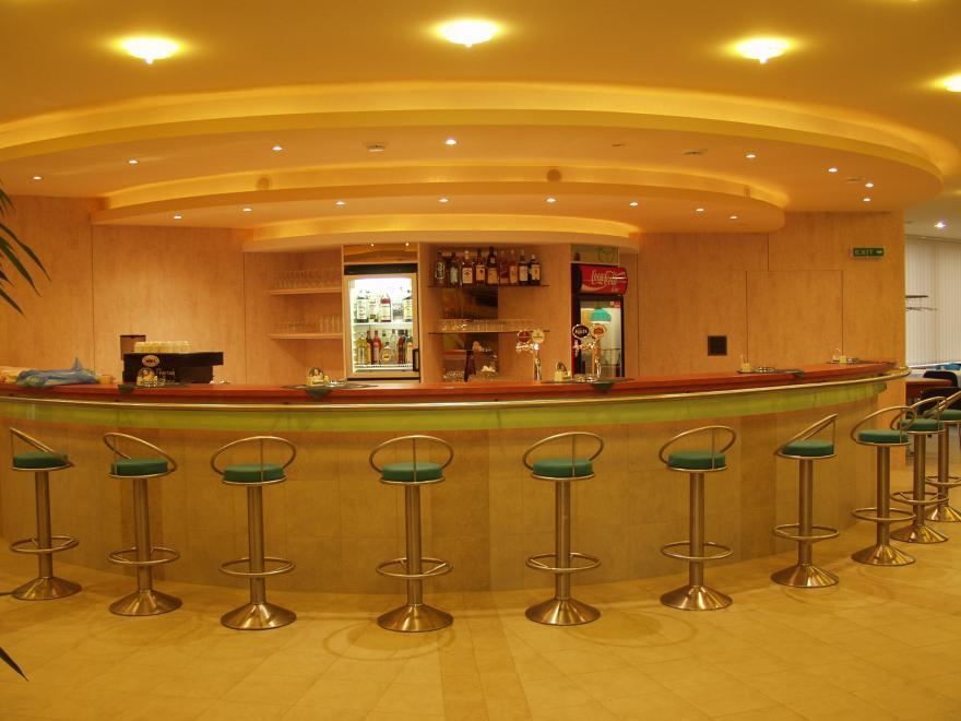 Club Centro Hustope�e