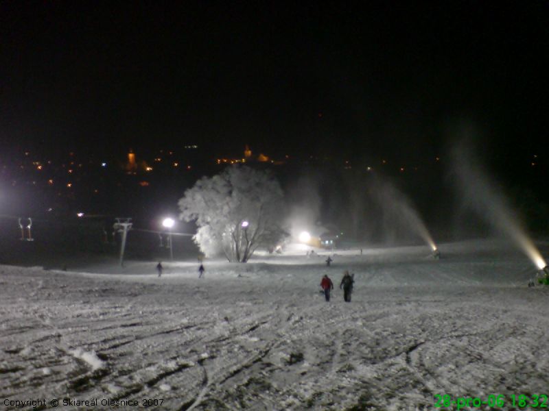 SKI - ARE�L OLE�NICE NA MORAV�
