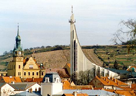 Pohled na farn kostel sv. Vclava a sv. Aneky