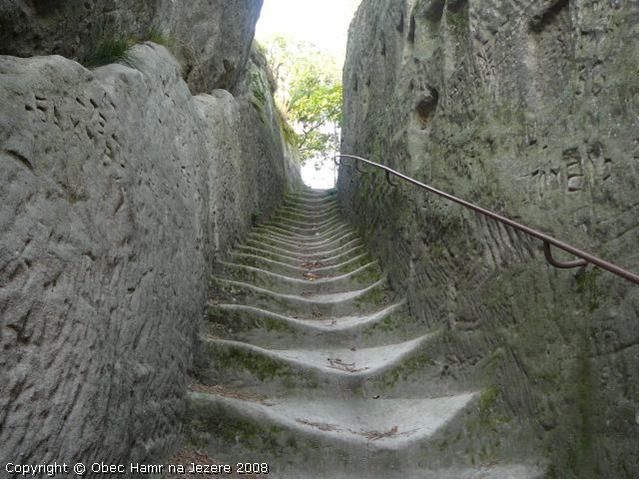 Stohánek – tesané schodiště vedoucí do hradu