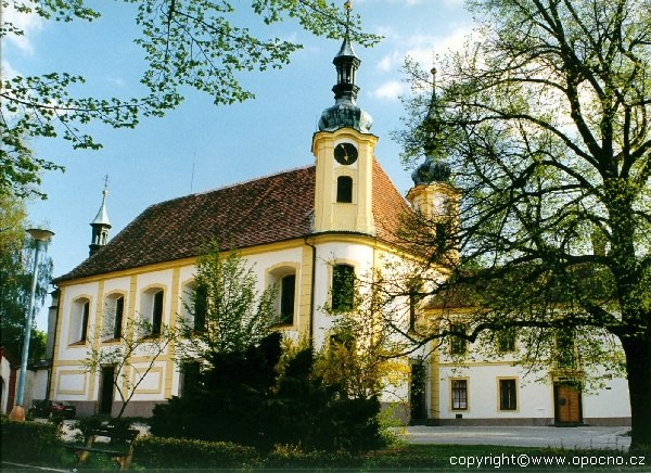 D�kansk� kostel Nejsv�t�j�� Trojice